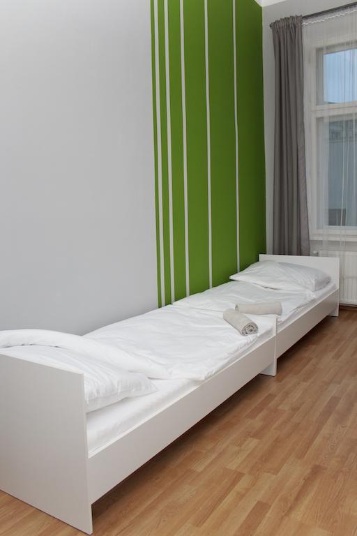 Pillows Party Hostel كراكوفيا الغرفة الصورة