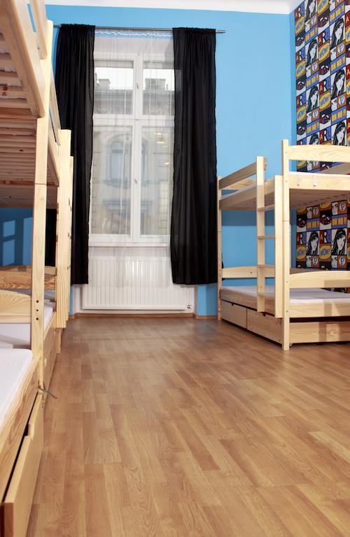 Pillows Party Hostel كراكوفيا الغرفة الصورة